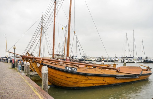Volendam House | Hotel aan de Haven (room 2)