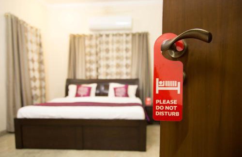 Nanganallur Hotel | Hotel Aarnn Near chennai airport