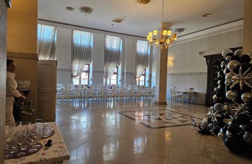 Byczyna Hotel | Hotel Adler