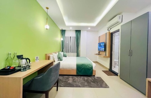 Sauraha Hotel | Hotel Aikawa
