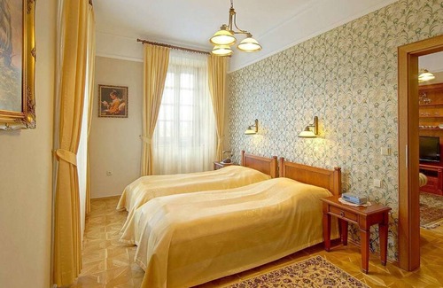 Velke Bilovice Hotel | Hotel Akademie a depandance Vila Jarmila