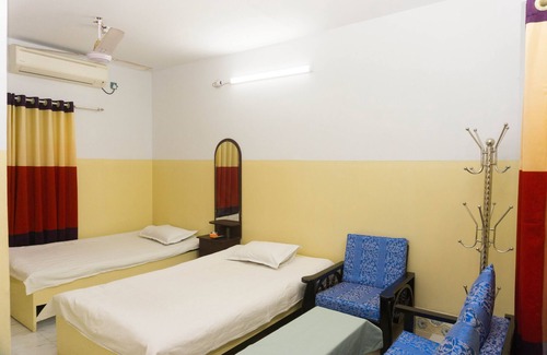 Dhaka Hotel | Hotel Al Sarwar - Deluxe Twin Room