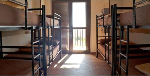 El Acebo de San Miguel Hostel | Hotel Albergue La Casa Del Peregrino