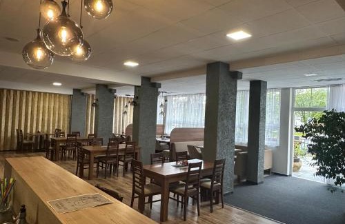 Borovany Hotel | Hotel Alf