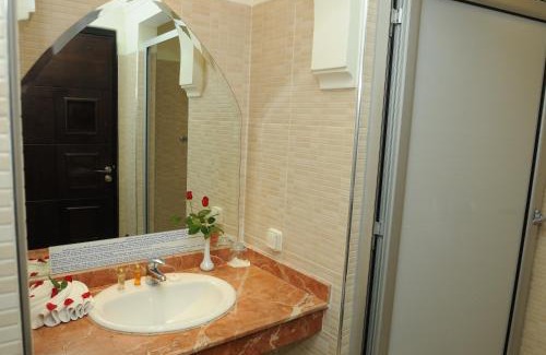 Gueliz Hotel | Hotel Almas