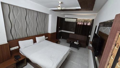 Ahmedabad Hotel | Hotel Anand Place