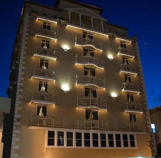 Colon Hotel | Hotel Andros
