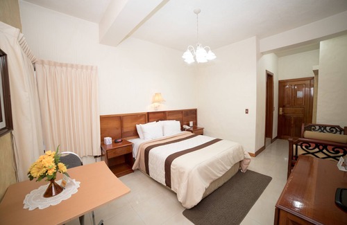 Quetzaltenango Hotel | Hotel Anna Inn