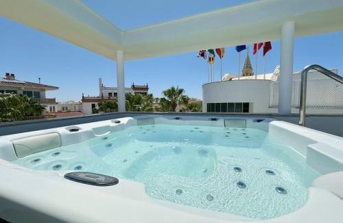 Chipiona Apartment | Hotel Apartamentos Marina Luz