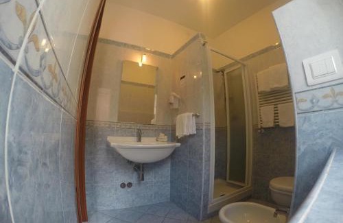Aprilia Hotel | Hotel Aquila