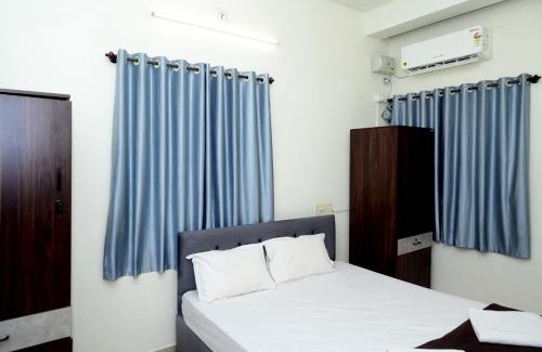 Adyar Hotel | Hotel Aradhya Inn Deralakatte
