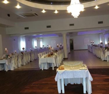 Konskie Hotel | Hotel Arkadia