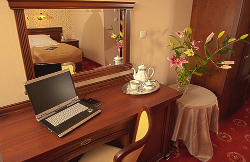 Wawer Hotel | Hotel Arkadia Royal