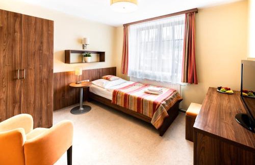 Zirovnice Hotel | Hotel Artaban