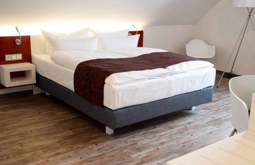St. Leon Hotel | Hotel Arts