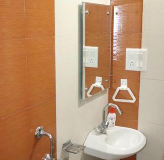 Latehar Hotel | Hotel Arya