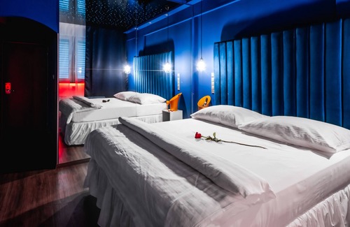 Cakovice Hotel | Hotel Aura Design & Garden Pool