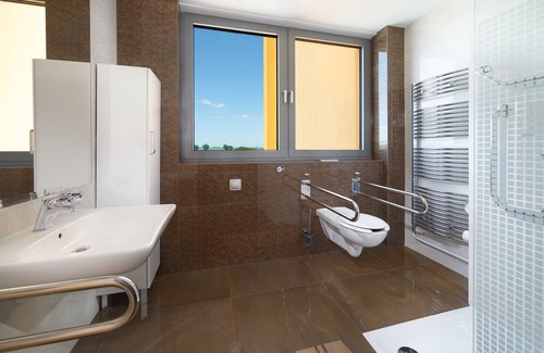 Cakovice Hotel | Hotel Aura Design & Garden Pool
