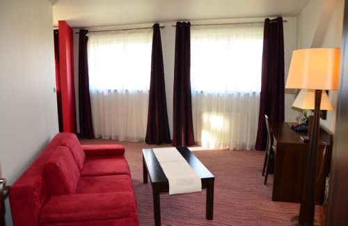 Szarow Hotel | Hotel Azalia & Spa