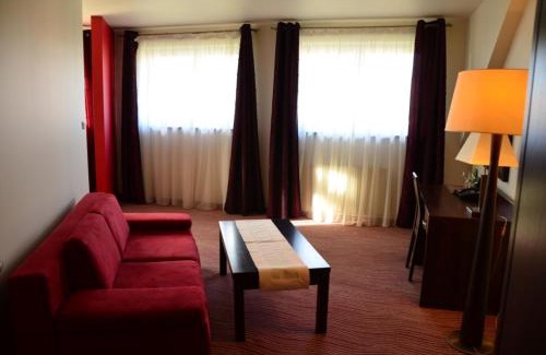 Szarow Hotel | Hotel Azalia & Spa