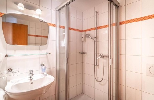 Ausserberg Cabin | Hotel Bahnhof Ausserberg
