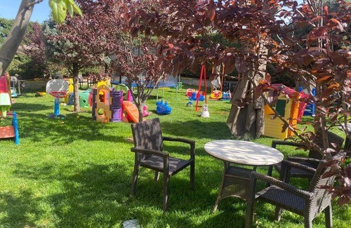 Korce Bed & Breakfast | Hotel Bar King