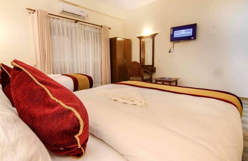 Pokhara Hotel | Hotel Basanta inn
