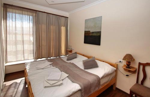 Sisian Hotel | Hotel Basen