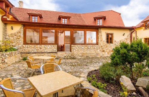 Hloubetin Hotel | Hotel BELLA
