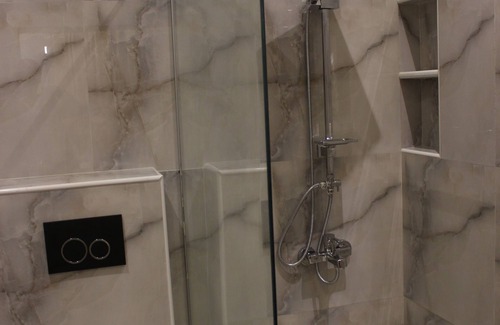 Gombe Hotel | Hotel Belle Vie