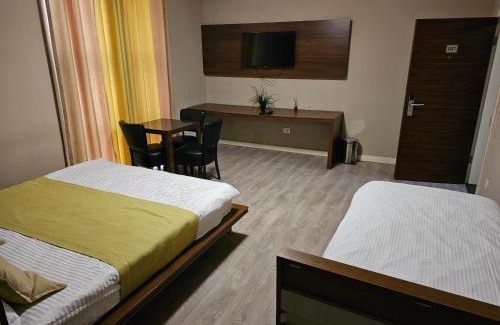Zajm Hotel | HOTEL BENITA