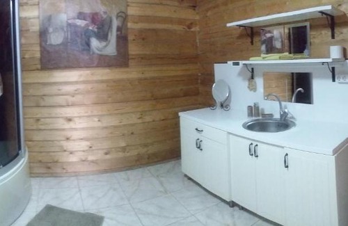 Mezhdurechenskiy Hotel | Hotel Berezka