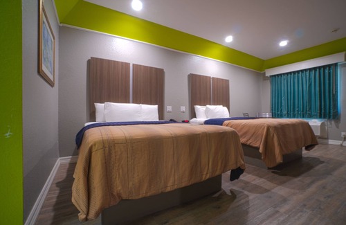 Clear Lake Shores Hotel | Hotel Bliss Kemah