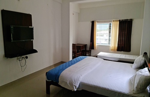 Bainduru Hotel | Hotel Blue Rays