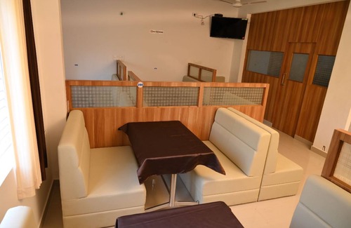 Bainduru Hotel | Hotel Blue Rays