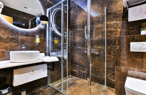 Radanovici Hotel | Hotel Boka