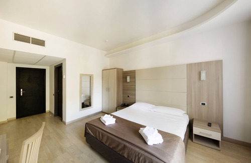 Zona XLV Castel di Guido Hotel | Hotel Boomerang