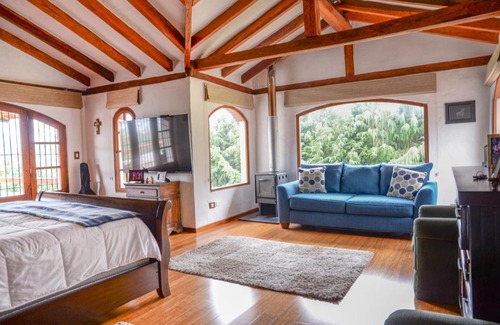 Amaguana Hotel | Hotel Boutique Casona de La Morería