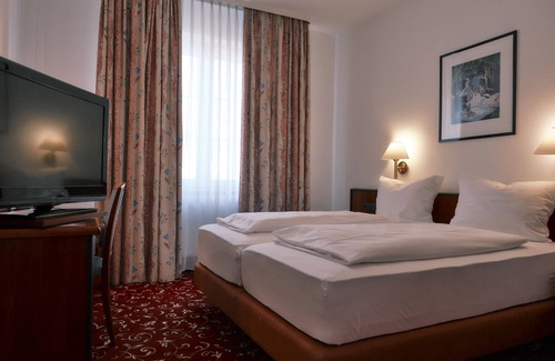 Stockstadt am Main Hotel | Hotel Brößler