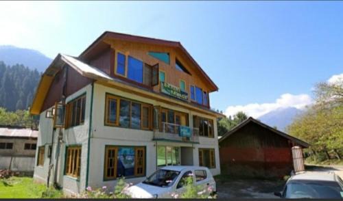 Laripora Hotel | Hotel Bright Palace