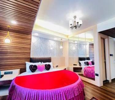 Darjeeling Hotel | Hotel Broadway Boutique Mall Road Darjeeling - Spacious Room with Luxury Quality - Excellent Customer Experience