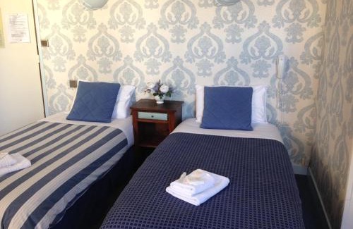 Cœur de Ville Hotel | Hotel California
