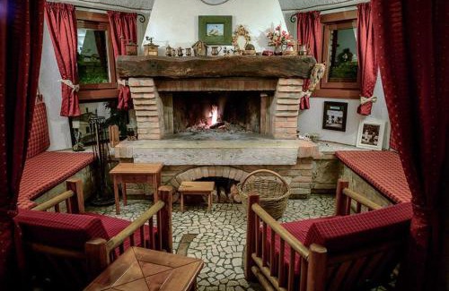 Vittorio Veneto Hotel | Hotel Calvi-Ristorante Mainor