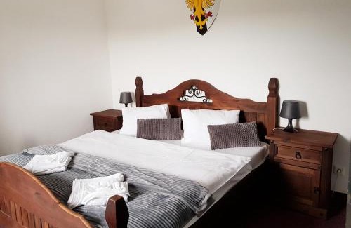 Tisa Hotel | Hotel Camelot