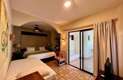 Palm Beach Estates Hotel | Hotel Cantarana