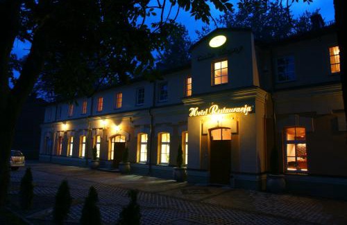 Zamosc Hotel | Hotel Carskie Koszary