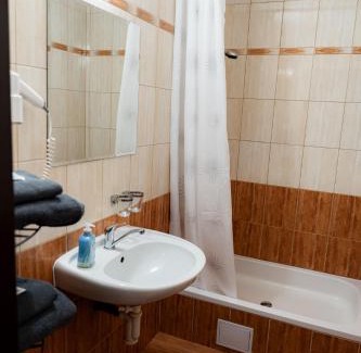 Hranice Hotel | Hotel Cementář