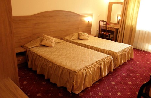 Apriltsi Hotel | Hotel Center