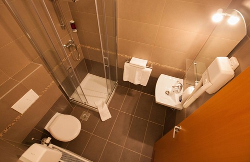 Postojna Hotel | Hotel Center