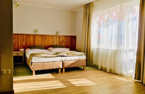 Lomnica Hotel | Hotel Chata Za Wsią